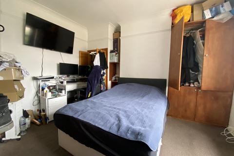 undefined, Ensuite Room Whitchurch Lane, Edgware, Greater London, HA8