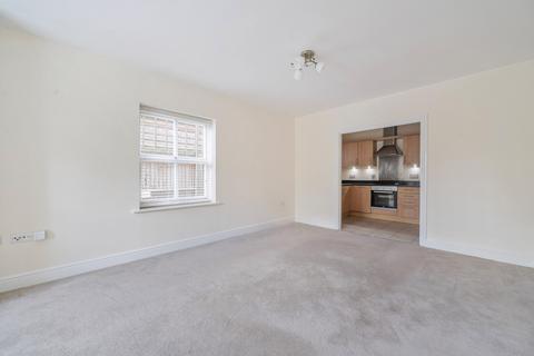 2 bedroom flat for sale, Tilt Road, Cobham, KT11