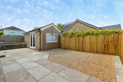 3 bedroom detached bungalow for sale, Templegate Avenue, Leeds