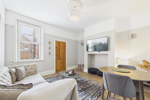 1 bedroom apartment for sale, Park Crescent East, North Shields