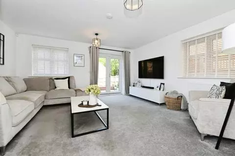 3 bedroom semi-detached house for sale – pohled 2