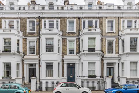 Westgate Terrace, London SW10