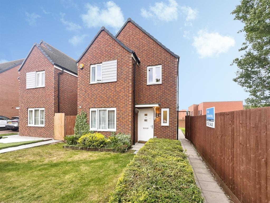 4 bedroom semi-detached house for sale
