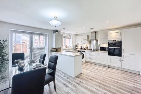 4 bedroom semi-detached house for sale, Laura Roberts Close, WEST BROMWICH