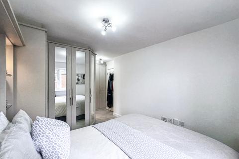 4 bedroom semi-detached house for sale, Laura Roberts Close, WEST BROMWICH