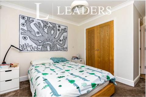 2 bedroom apartment for sale, Herons Crest, Cross Lanes, Guildford