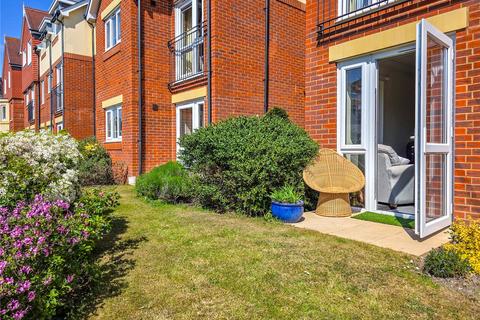 1 bedroom apartment for sale, Stuart Road, Highcliffe, Christchurch, Dorset, BH23