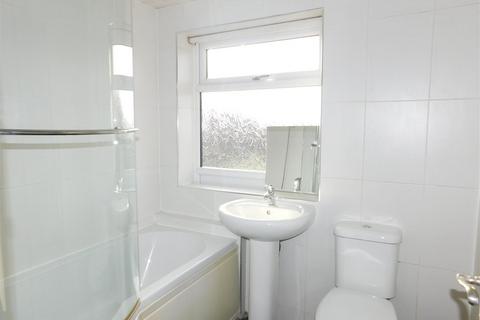 3 bedroom end of terrace house to rent, Melbourne Street, Manchester