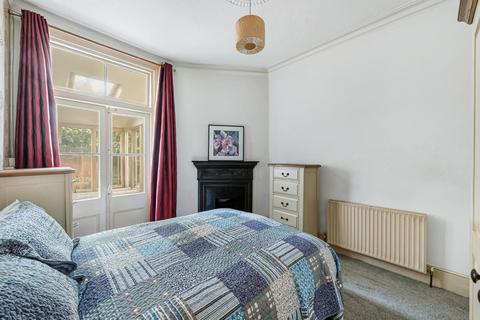 undefined, Drayton Road, London