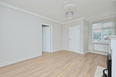 4 bedroom semi-detached house to rent, Gilbard Road, NORWICH