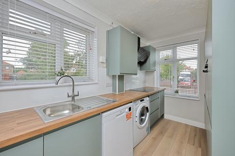 4 bedroom semi-detached house to rent, Gilbard Road, NORWICH
