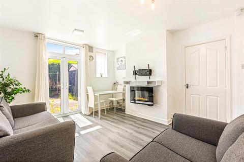 3 bedroom semi-detached house for sale, Oakfield Road, Leicester