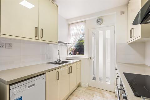 3 bedroom semi-detached house for sale, Oakfield Road, Leicester