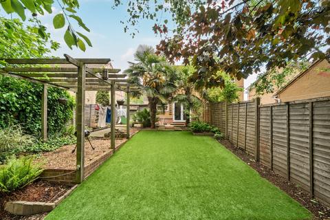 3 bedroom semi-detached house for sale, Lincolnshire LN6