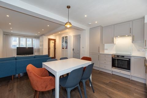 4 bedroom terraced house for sale, Steers Way, London SE16