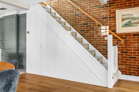 3 bedroom house for sale, Church Street, Welwyn