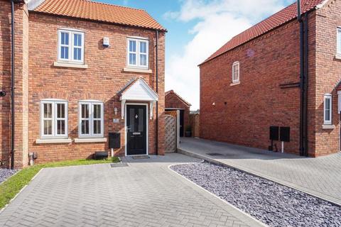 3 bedroom semi-detached house to rent, Kielder Drive, Waddington, LINCOLN