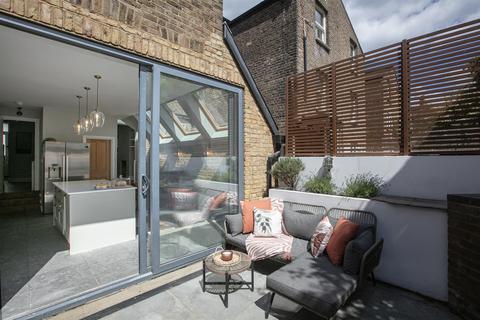 4 bedroom terraced house for sale, Oswyth Road, Camberwell, SE5
