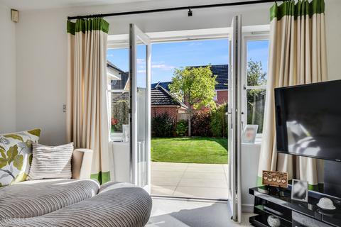 4 bedroom detached house for sale, Galleywood Road, Great Baddow, Chelmsford