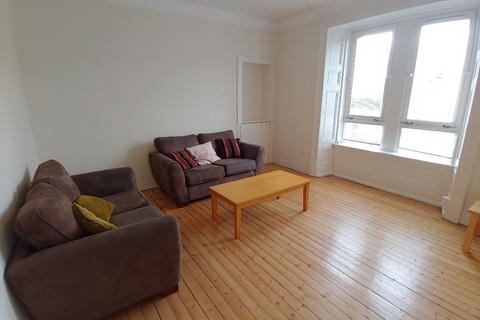 3 bedroom flat to rent, Milnbank Road, Dundee DD1