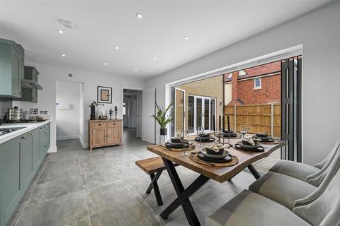 4 bedroom detached house for sale, Lawford Green, Manningtree
