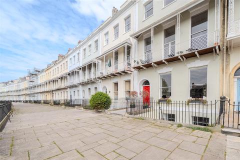 2 bedroom apartment for sale, Royal York Crescent, Clifton, Bristol, BS8