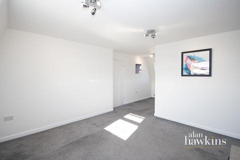 2 bedroom flat to rent, Willington Road, Swindon, SN25