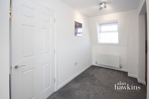 2 bedroom flat to rent, Willington Road, Swindon, SN25