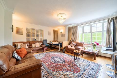 4 bedroom detached house for sale, Wolsey Road, Northwood