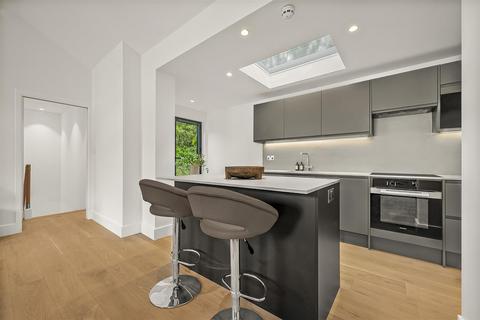 2 bedroom flat for sale, Belsize Lane, Belsize Park, NW3