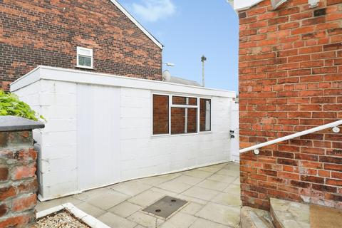 2 bedroom end of terrace house for sale, Station Road, NORTHWICH