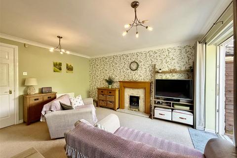 3 bedroom semi-detached house for sale, Waingate, Linthwaite HD7