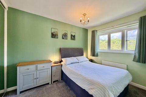 3 bedroom semi-detached house for sale, Waingate, Linthwaite HD7