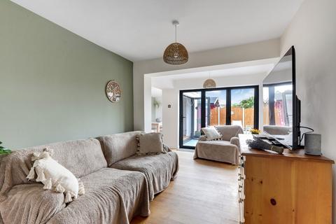 3 bedroom detached bungalow for sale, Canterbury Close, Mansfield NG19