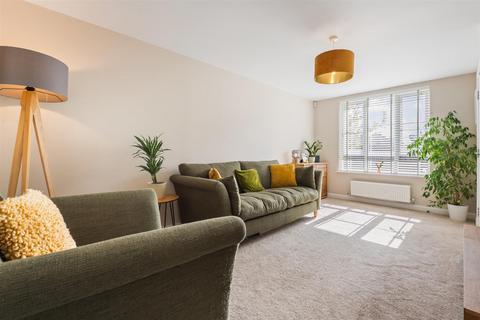 4 bedroom detached house for sale, Newtonmore Drive, Kirkcaldy