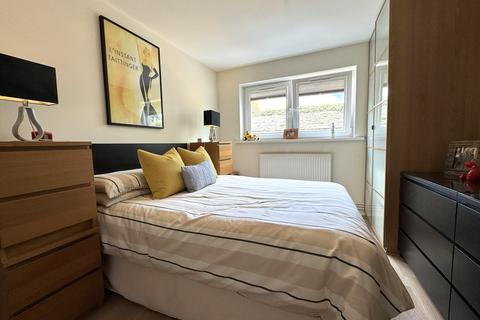 2 bedroom apartment for sale, Squire Court , Maritime Quarter, Swansea, SA1