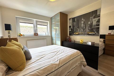 2 bedroom apartment for sale, Squire Court , Maritime Quarter, Swansea, SA1