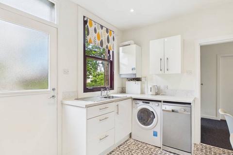 2 bedroom apartment to rent, Stoneybank Terrace, Musselburgh, EH21