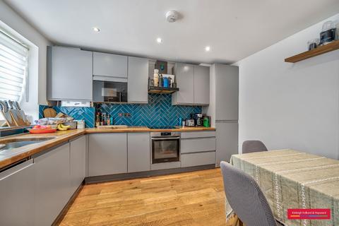 2 bedroom flat for sale, Broadhurst Gardens, London, NW6