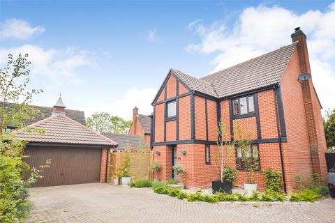 4 bedroom detached house for sale, Larch Way, Dunmow, Essex, CM6