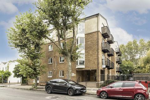2 bedroom flat to rent, Plough Way, London SE16