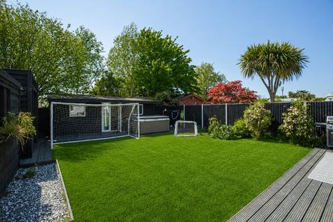 5 bedroom detached house for sale, Willow Tree Close, Herne Bay, Kent, CT6