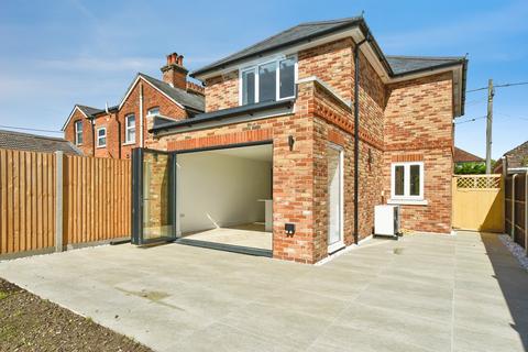3 bedroom detached house for sale, Bulford Road, Durrington, Salisbury