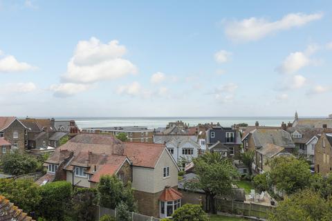 7 bedroom semi-detached house for sale, Dickens Road, Broadstairs, Kent, CT10