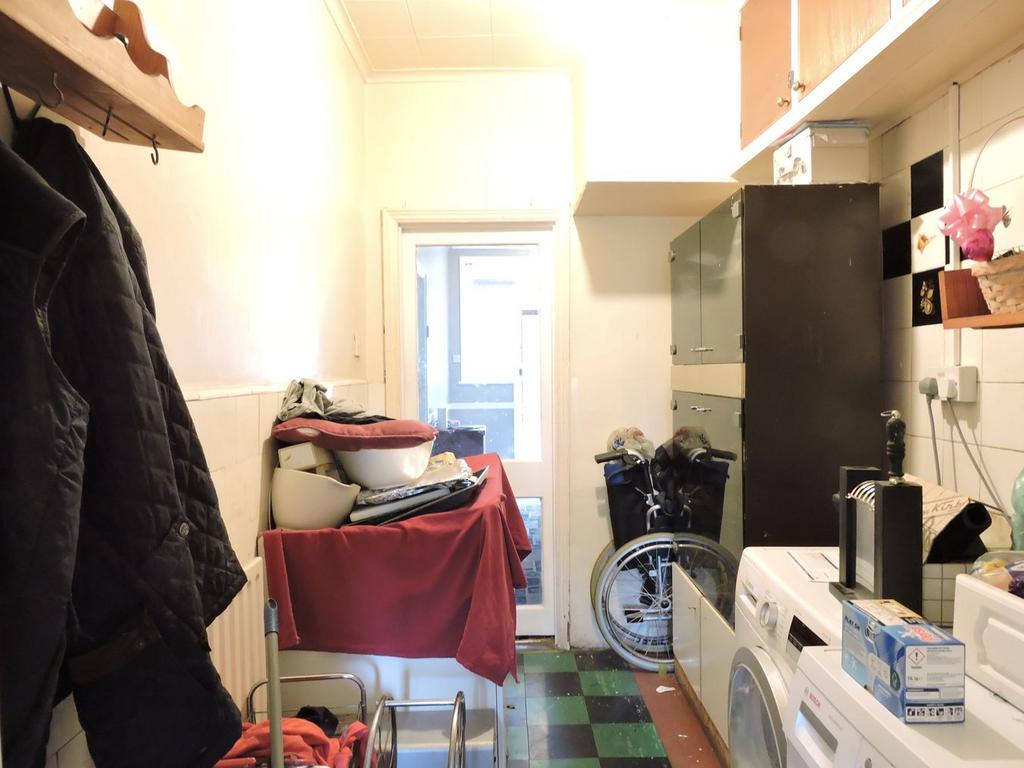 Utility room, utility