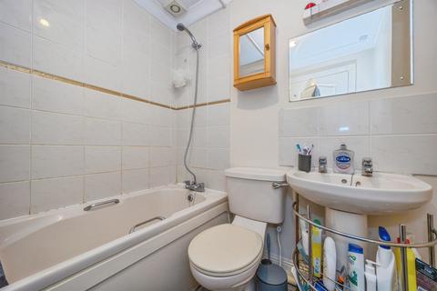 2 bedroom flat for sale, Meredith Road, Portsmouth