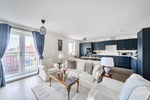 2 bedroom apartment for sale, New Zealand Avenue, Walton-On-Thames, Surrey, KT12