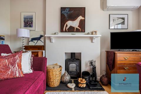 2 bedroom detached bungalow for sale, Charles Close, Hove
