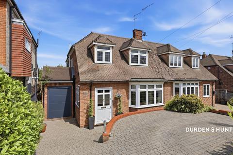 Hilltop, Loughton, IG10