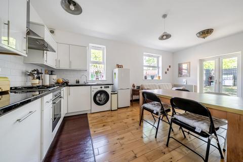 2 bedroom apartment for sale, Churchdown, Bromley